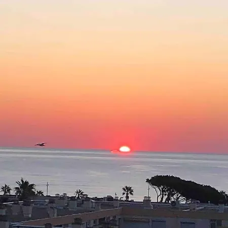 Vue Au Lavandou *