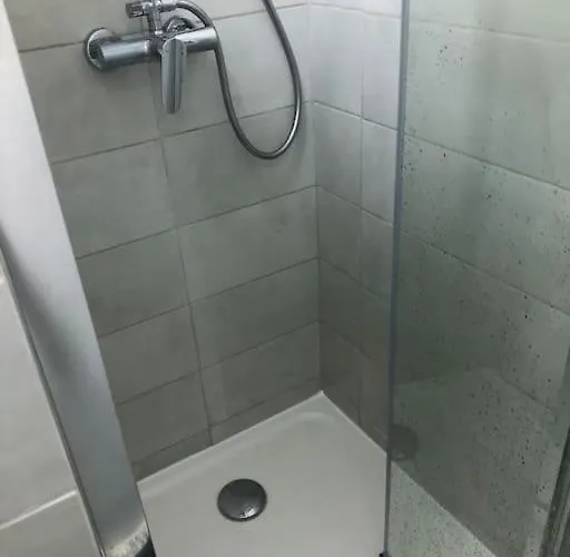 Vue Au Lavandou * לה לבאנדו