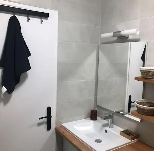 Vue Au Lavandou Apartamento *